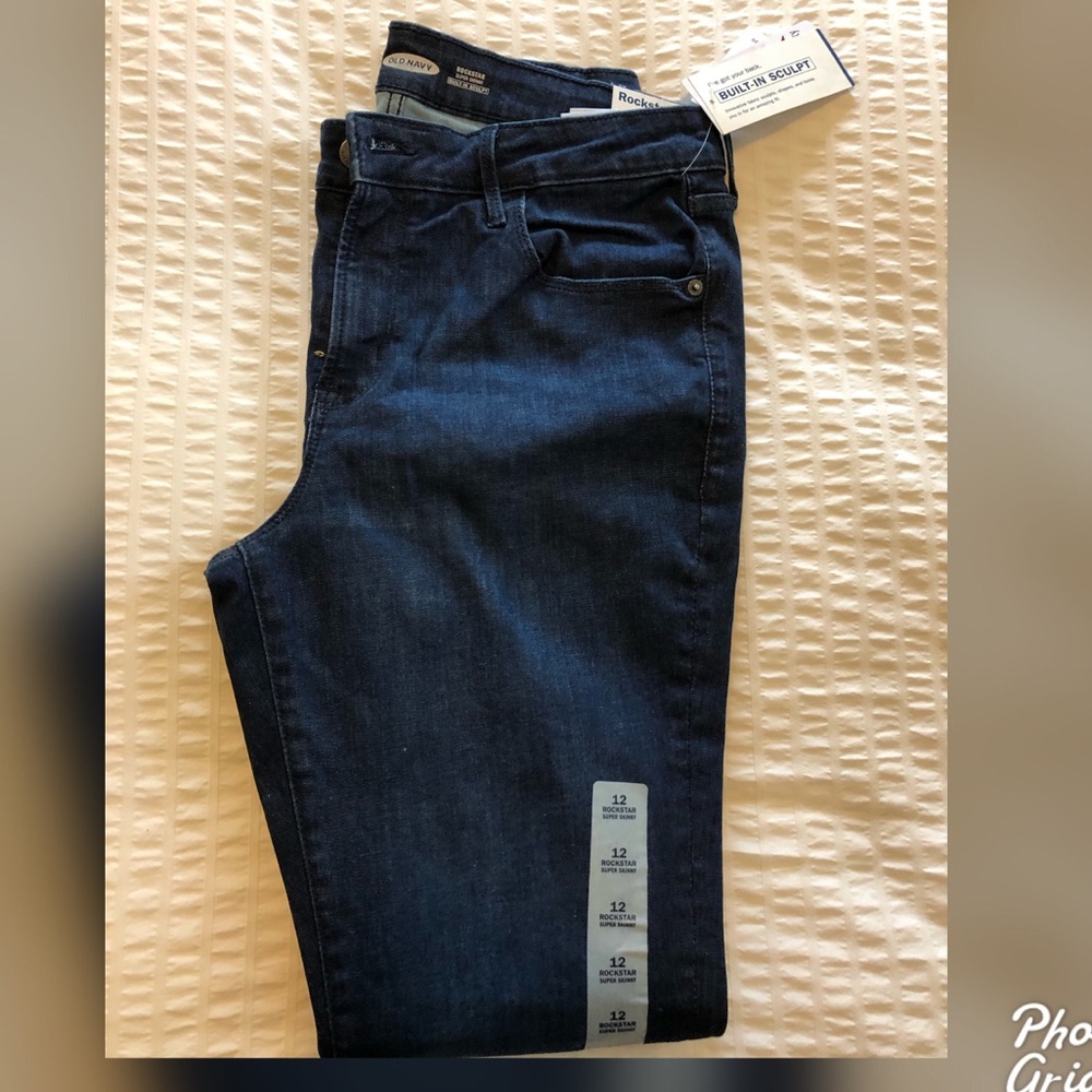 Old Navy Rockstar built in sculpt Jeans